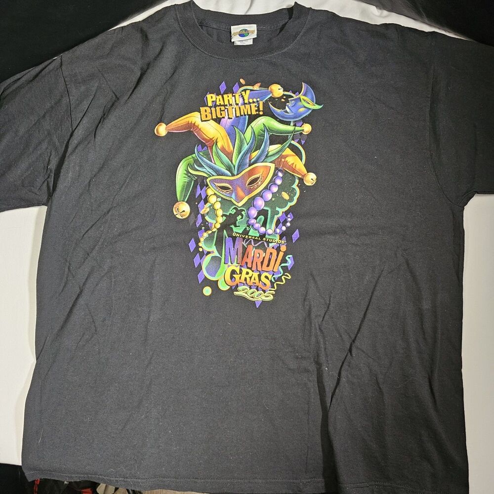 Vintage Universal Studios Mardi Gras Shirt Mens 2XL Jester Graphic 2005 Tee